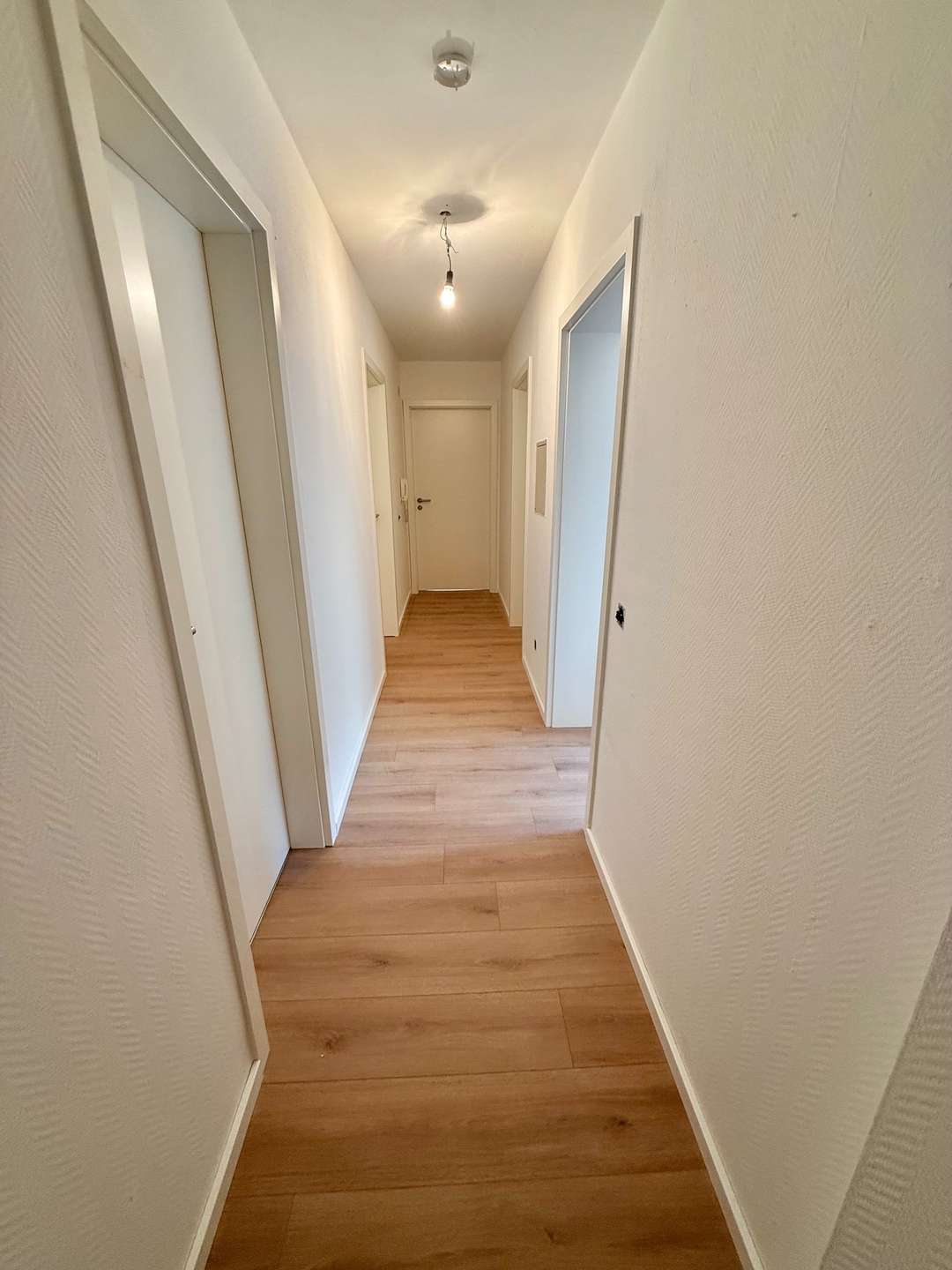 3 ZIMMER, TERRASSE, STELLPLATZ und sch&ouml;ner Grundriss